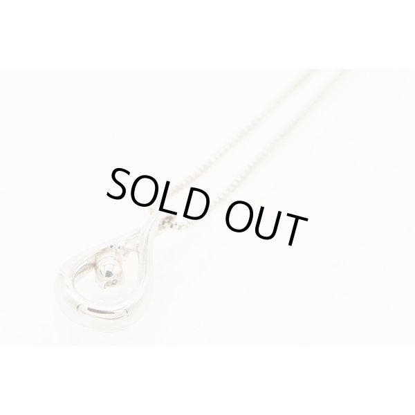 ４℃　K18WG ダイアイリペンダントネックレス 2.60g　裏面