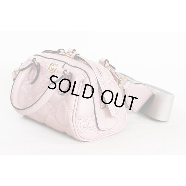 グッチ　GGマトラッセ レザー ミニ バック 702251 520981 ピンク　サイド