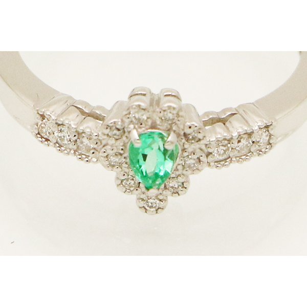 PT900 エメラルドダイアイリリング 0.13ct 0.08ct 3.20g　拡大