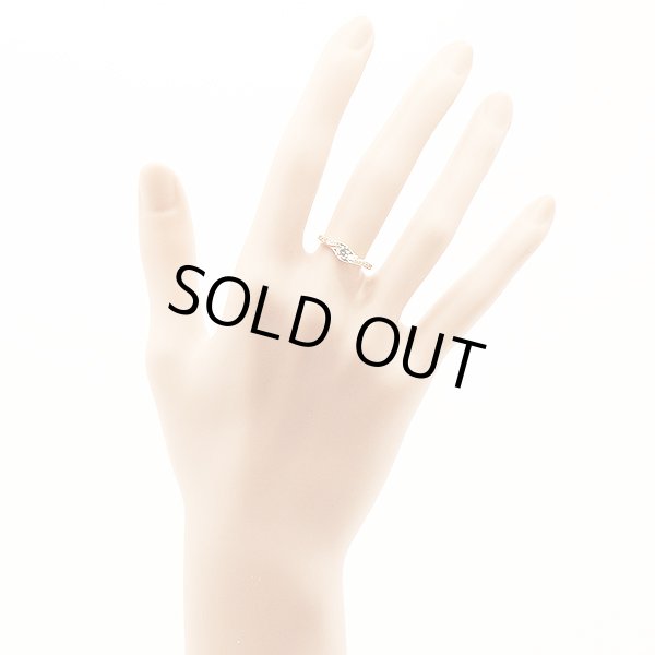 K18 ダイアイリリング 0.257ct 0.01ct 2.10g　装着イメージ