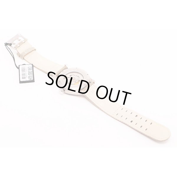 ハミルトン　カーキ　フィールド　Ｈ７０５９５０　カーキ文字盤　革ベルト状態　裏面