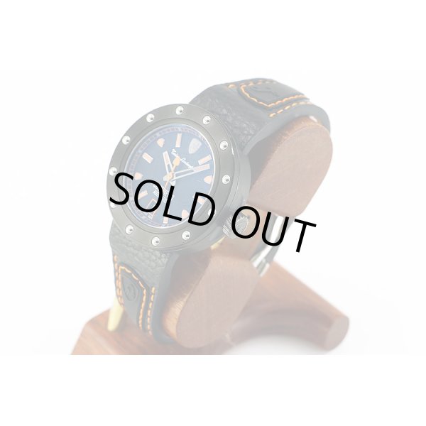 ランボルギーニ　クッシネット　ＴＬＦ－Ｔ０１３　黒文字盤　サイド