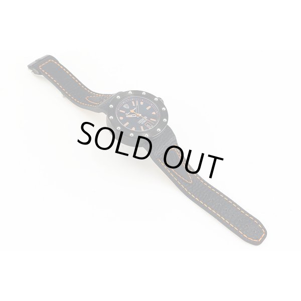 ランボルギーニ　クッシネット　ＴＬＦ－Ｔ０１３　黒文字盤　革ベルト状態