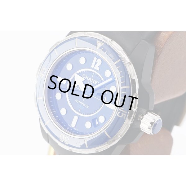 シャネル　Ｊ１２　マリーン３８　Ｈ２５６１　紺文字盤　サイド拡大