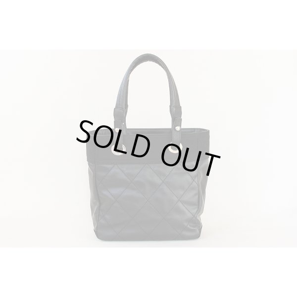 シャネル　パリビアリッツ トートPM A34208 ブラック　裏面