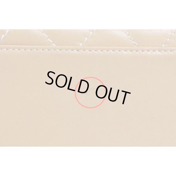 シャネル　ワイルドステッチ ハンドバック ベージュ　底　ボールペンのようなシミ