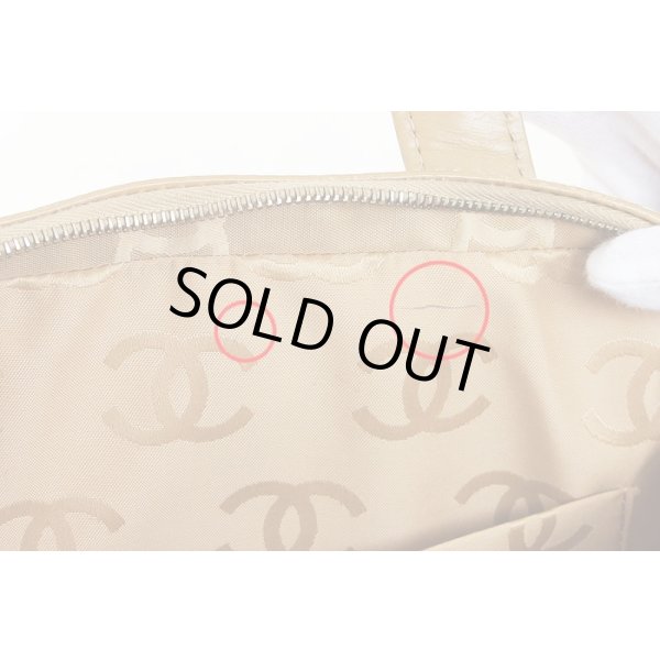 シャネル　ワイルドステッチ ハンドバック ベージュ　中身　ボールペンのようなシミ