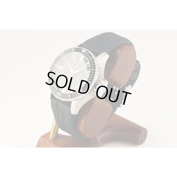 ハミルトン　カーキ　ネイビースキューバ　Ｈ８２３３５０　黒文字盤　サイド