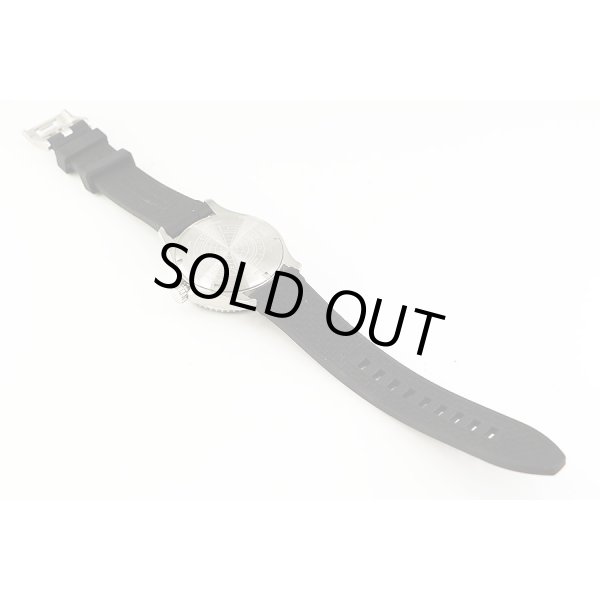 ハミルトン　カーキ　ネイビースキューバ　Ｈ８２３３５０　黒文字盤　ラバーベルト状態　裏面