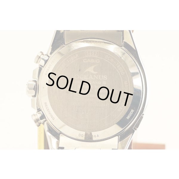 カシオ　オシアナス　ＯＣＷ－Ｔ４０００　５６５２　黒文字盤　裏面拡大