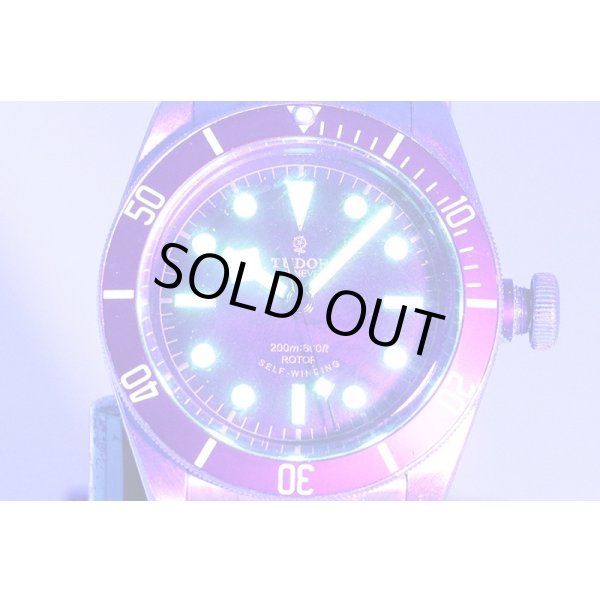 チューダー　ヘリテージブラックベイ　７９２２０Ｒ　黒文字盤　赤ベゼル　ライト