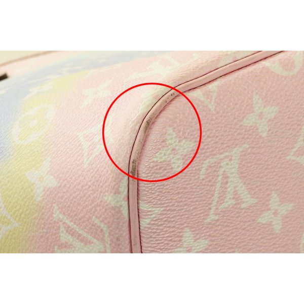 ルイ・ヴィト ン　LVエスカル ネヴァーフルMM M45270　四隅にスレ