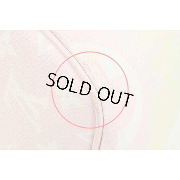 ルイ・ヴィト ン　LVエスカル ネヴァーフルMM M45270　四隅にスレ