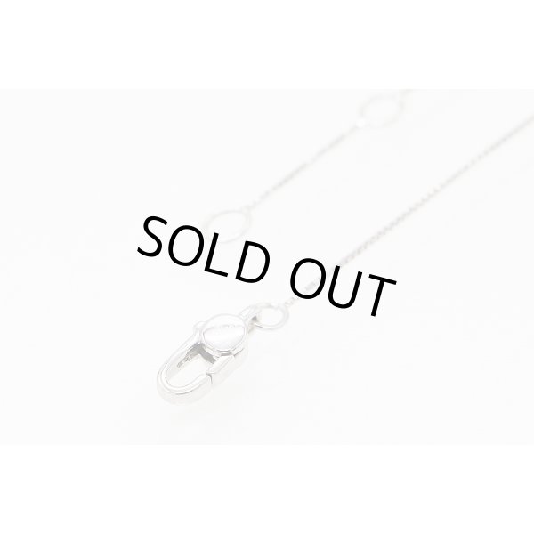 グッチ　750WG ダイアイリペンダントネックレス 4.60g　留め具外したイメージ