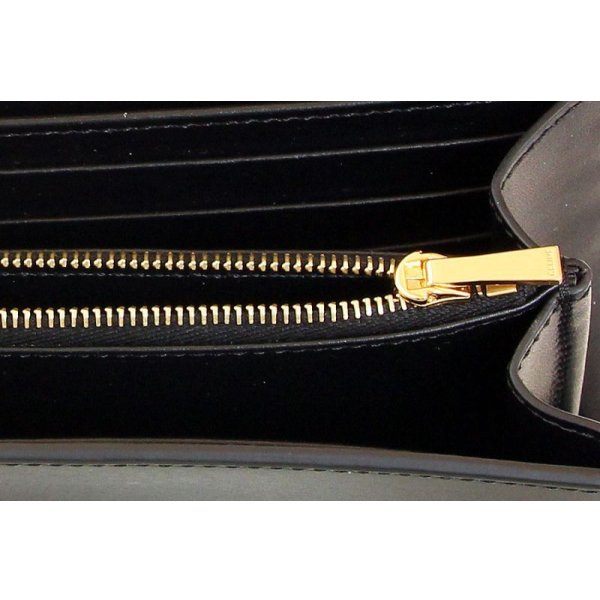 セリーヌ　トリオンフ ラージウォレット ブラック　小銭入れ