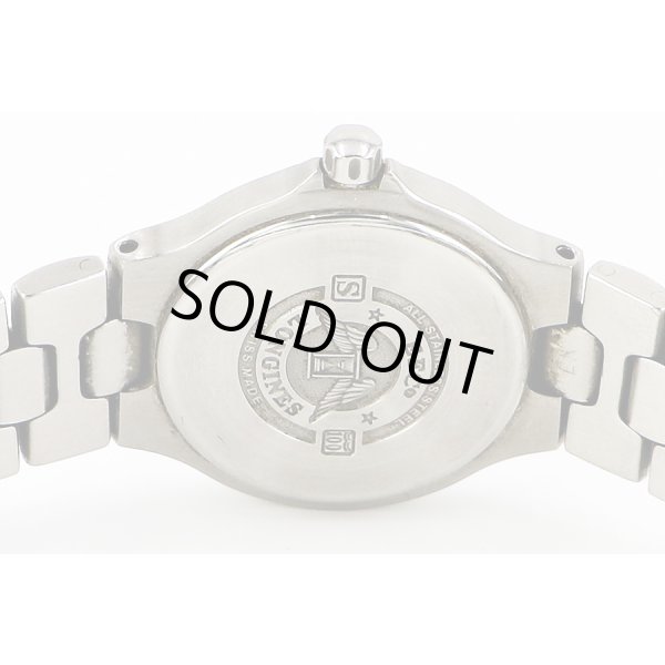 ロンジン　コンクエスト　Ｌ１．１３１．４　ピンク文字盤　裏面拡大