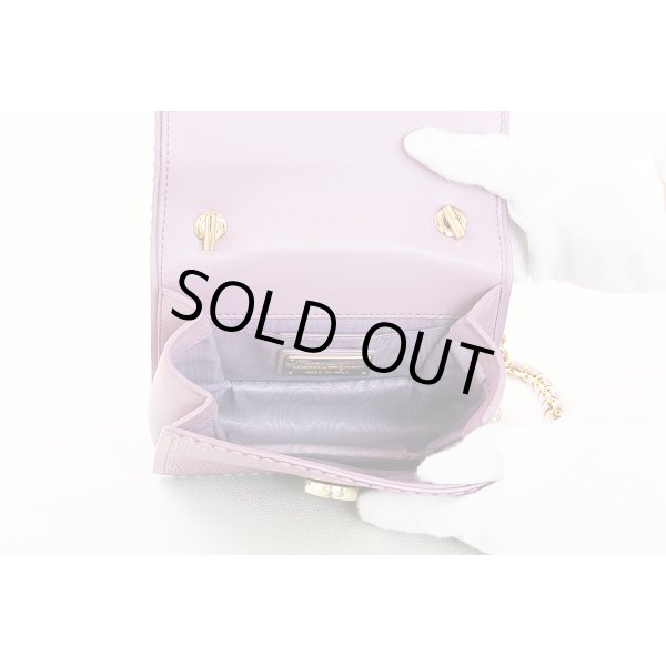 サルヴァトーレフェラガモ　チェーンショルダーバック FZ-21E999 パープル　中身