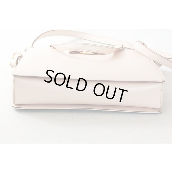 サルヴァトーレフェラガモ　ヴァラ 2WAYハンドバック　AB-21E298 ピンク　底