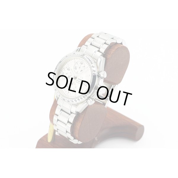 オメガ　スピードマスターデイト　３５１３．３０　銀文字盤　サイド