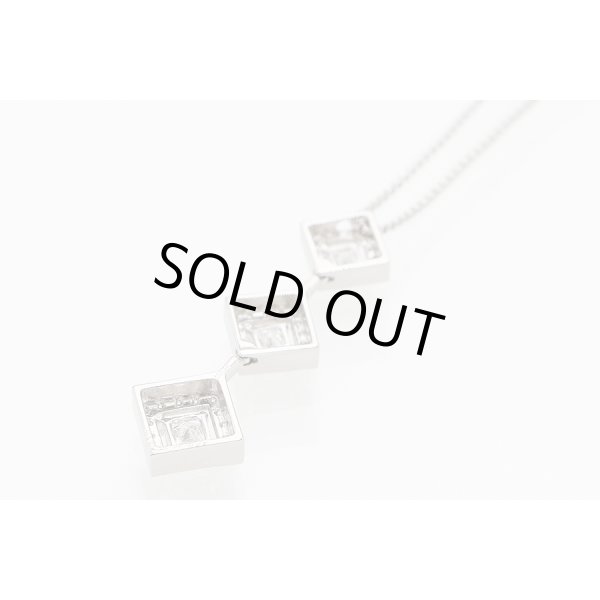 PT850/900 ダイアイリペンダントネックレス 0.330ct 0.30ct 0.35ct 8.60g　裏面