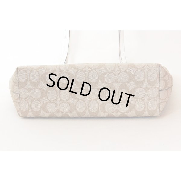 コーチ　トートバック A2154-4455 IMDQC ベージュ／ホワイト　底