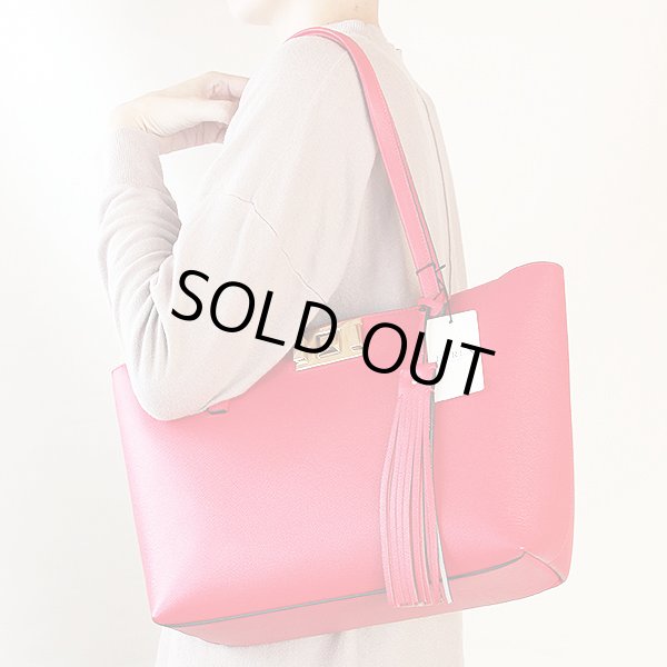 フルラ　MIMI トートバック 1045415 FRAGOLA レッド　掛けたイメージ