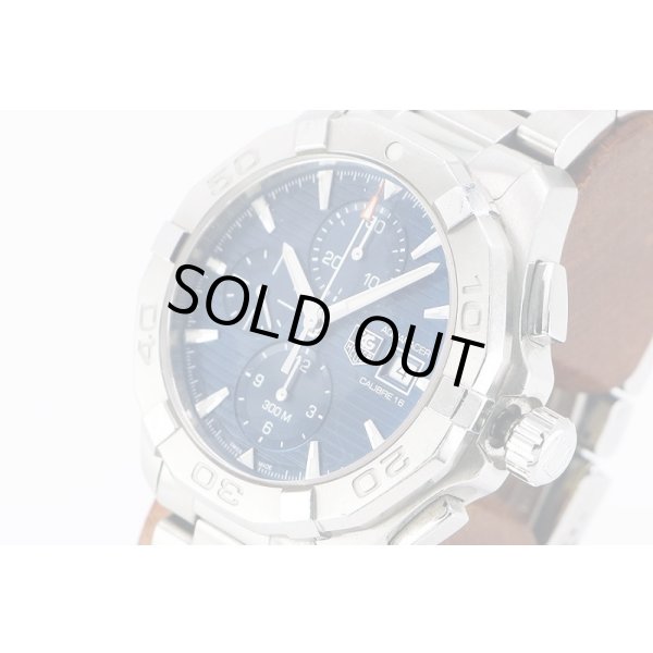 タグホイヤー　アクアレーサー キャリバ１６ クロノグラフ　ＷＡＹ２１１２　紺文字盤　サイド拡大