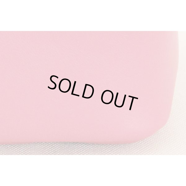 ブルガリ　セルペンティ カボション クロスボディ ミニバッグ ピンク　底拡大