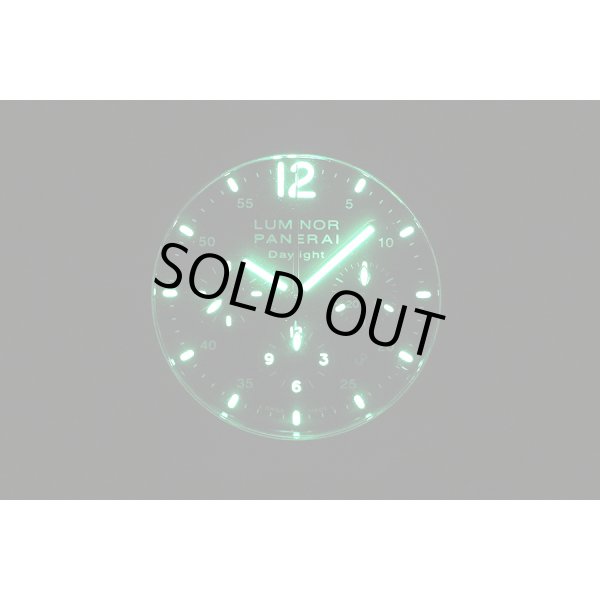 パネライ　デイライト　ＰＡＭ００２５０　クロノグラフ　黒文字盤　ライト暗闇