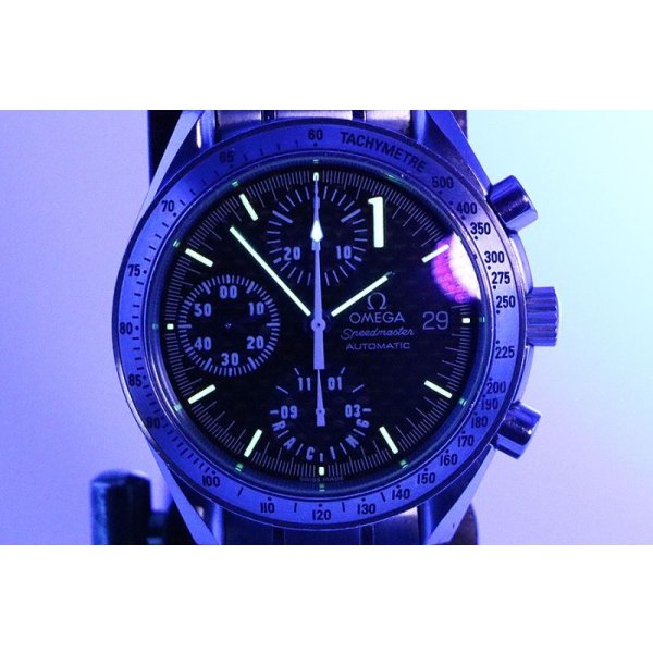 オメガ　スピードマスターレーシング　３５１９．５０　カーボン文字盤　ライト