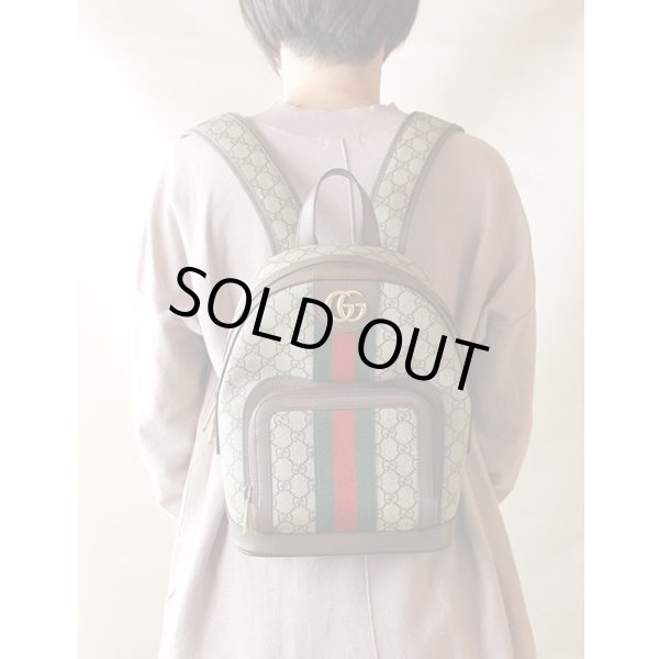 グッチ　GGスモール バックパック 547965 493075　サイズ