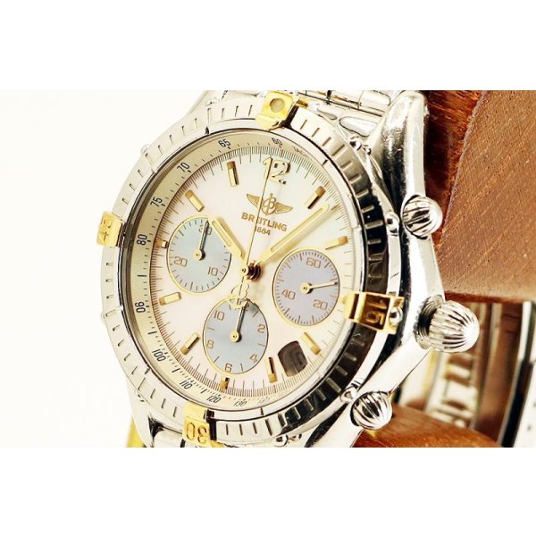 ブライトリング　クロノコクピット　Ａ３００１２　ツートンシェル文字盤　サイド拡大