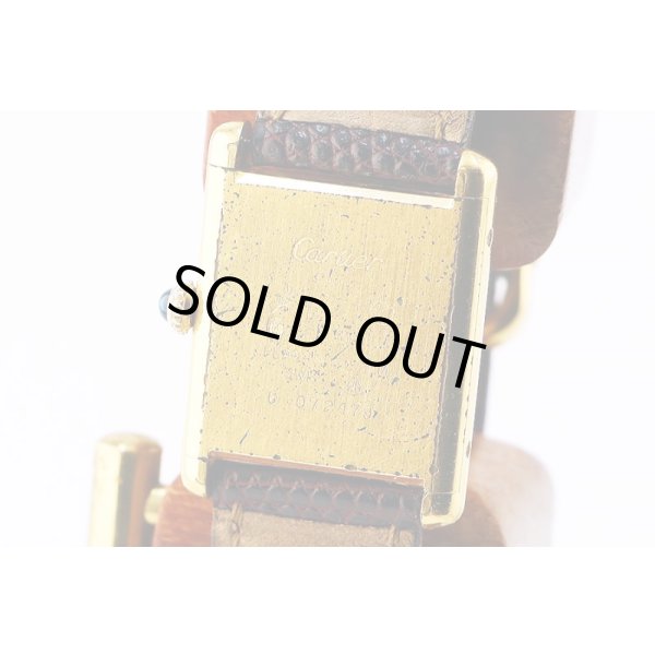 カルティエ　マストタンク　ベージュ文字盤　裏面拡大