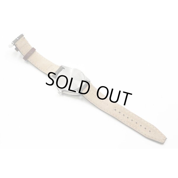 ハミルトン　ブロードウェイ　デイデイト　Ｈ４３３１１０　銀文字盤　茶ストライプ　革ベルト状態　裏面