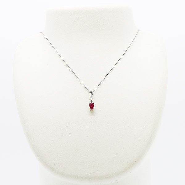 PT850/900 ルビーダイアイリペンダントネックレス 0.95ct 0.17ct 3.60g　装着イメージ