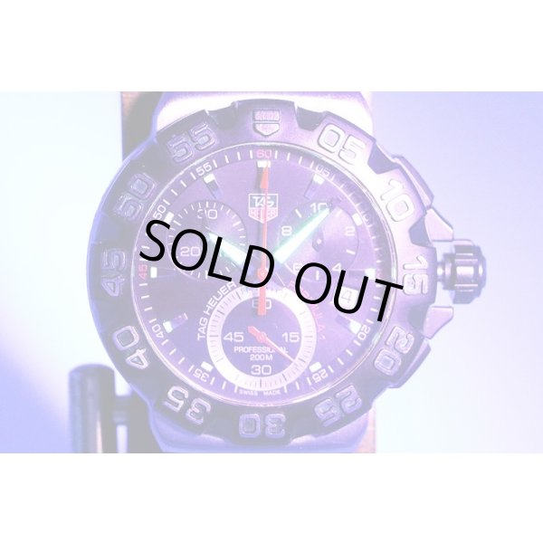 タグホイヤー　フォーミュラー１　クロノグラフ　ＣＨＡ１１１０　黒文字盤　ライト