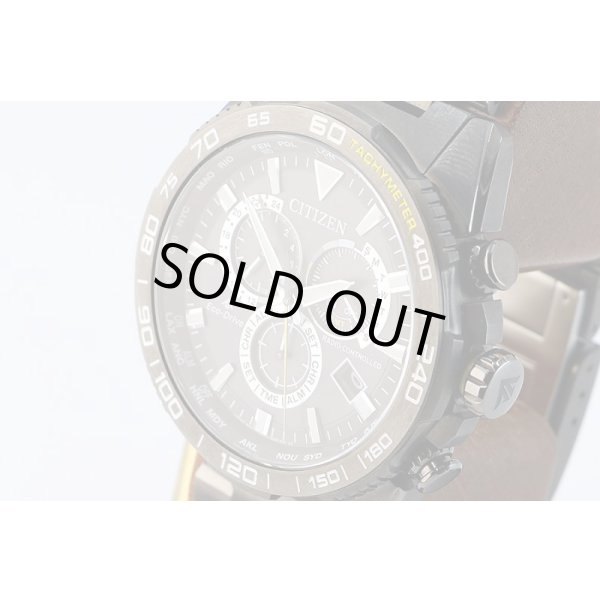 シチズン　エコドライブ　ＣＢ５０３７－８４Ｅ　黒文字盤　サイド拡大