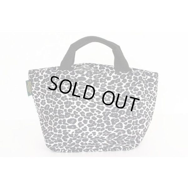 エルベシャプリエ　ナイロン舟型トートM 1027F パンサーブラン　裏面