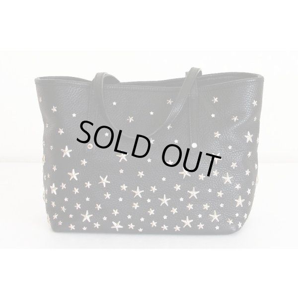 ジミーチュウ　サシャS スタッズ トートバック ブラック　裏面