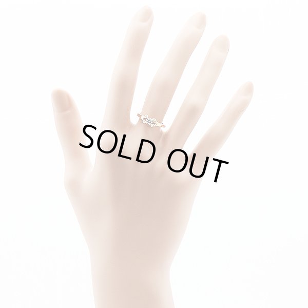 カルティエ　750PG バレリーナ ダイアイリリング 0.19ct 2.90g　装着イメージ