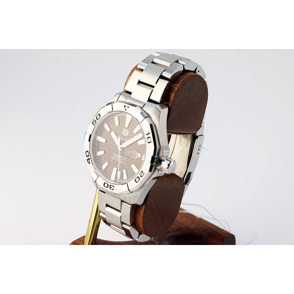 タグホイヤー　アクアレーサー　ＷＡＹ２０１８　茶文字盤　限定生産モデル　サイド