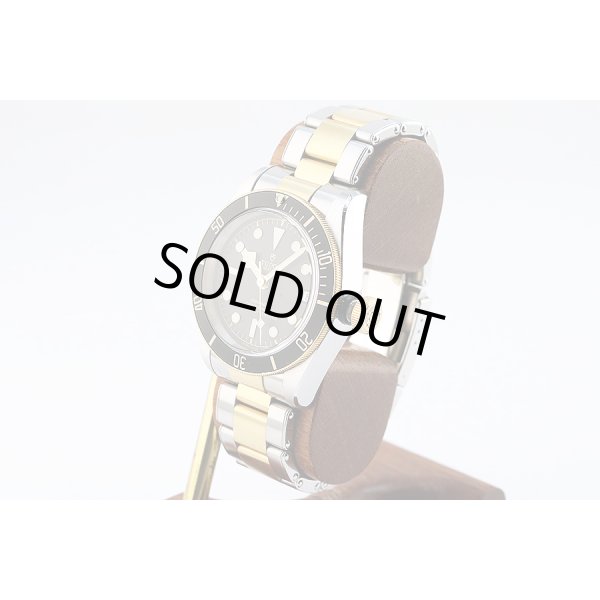 チューダー　ヘリテージ　ブラックベイ　７９７３３Ｎ　１９５０９９８　黒文字盤　サイド