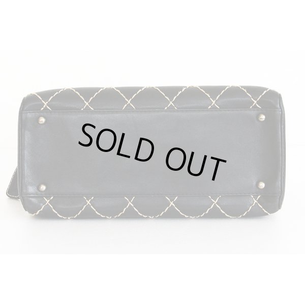 シャネル　ワイルドステッチ ハンドバック A14692 ブラック　底