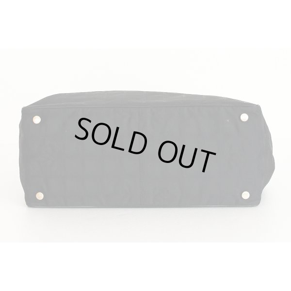 シャネル　ニュートラベルライン トートMM ブラック　底