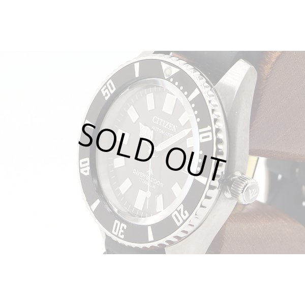 シチズン　メカニカルダイバー　ＮＢ６０２１－１７Ｅ　黒文字盤　サイド拡大
