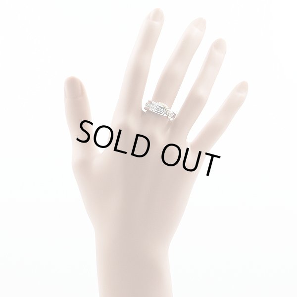 星の砂　PT900/K18 ダイアイリリング 0.43ct 12.70g　装着イメージ