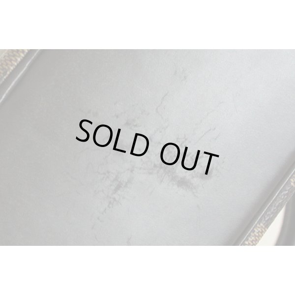 ルイ・ヴィトン　サリア・オリゾンタル N51282　バック底部　スレや小傷