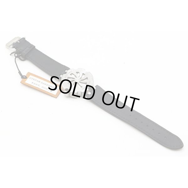 サルパネヴァ　Ｌｏｉｓｔｅ ２２　黒文字盤　革ベルト状態　裏面