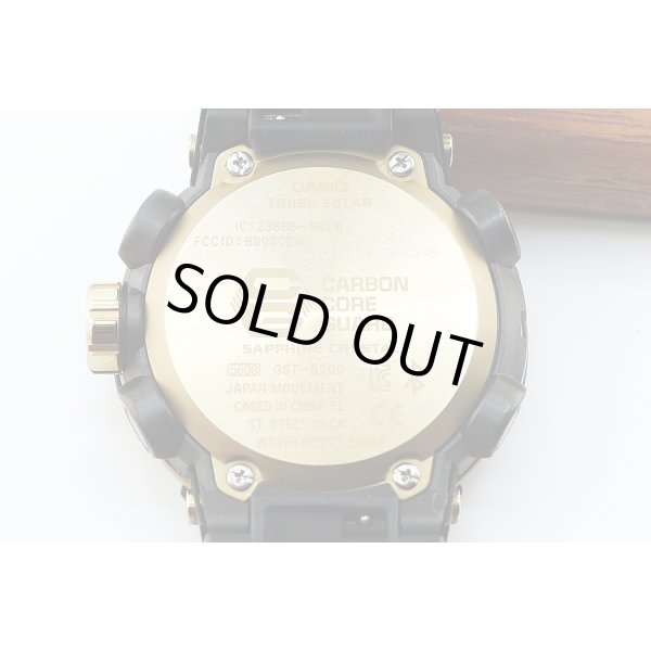 カシオ　Ｇショック　ＧＳＴ－Ｂ２００　５６０８　デジアナ　黒文字盤　裏面拡大