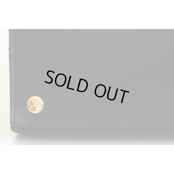 サルヴァトーレフェラガモ ヴァラリボン スクエアハンドバック BA214178 ブラック　底拡大